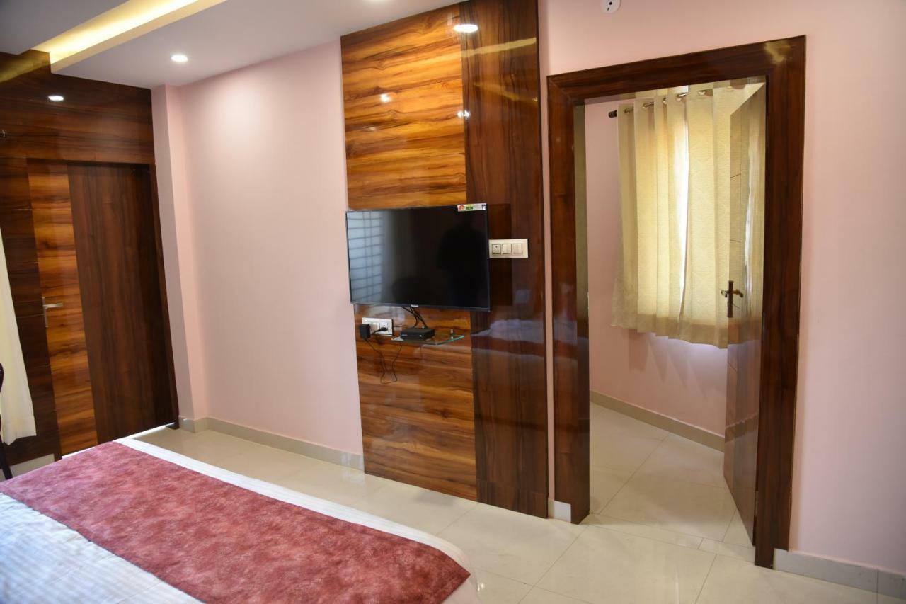 Hotel Pushpanjali Бхопал Экстерьер фото