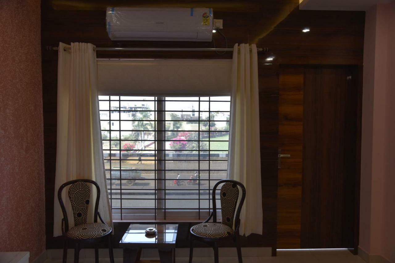 Hotel Pushpanjali Бхопал Экстерьер фото