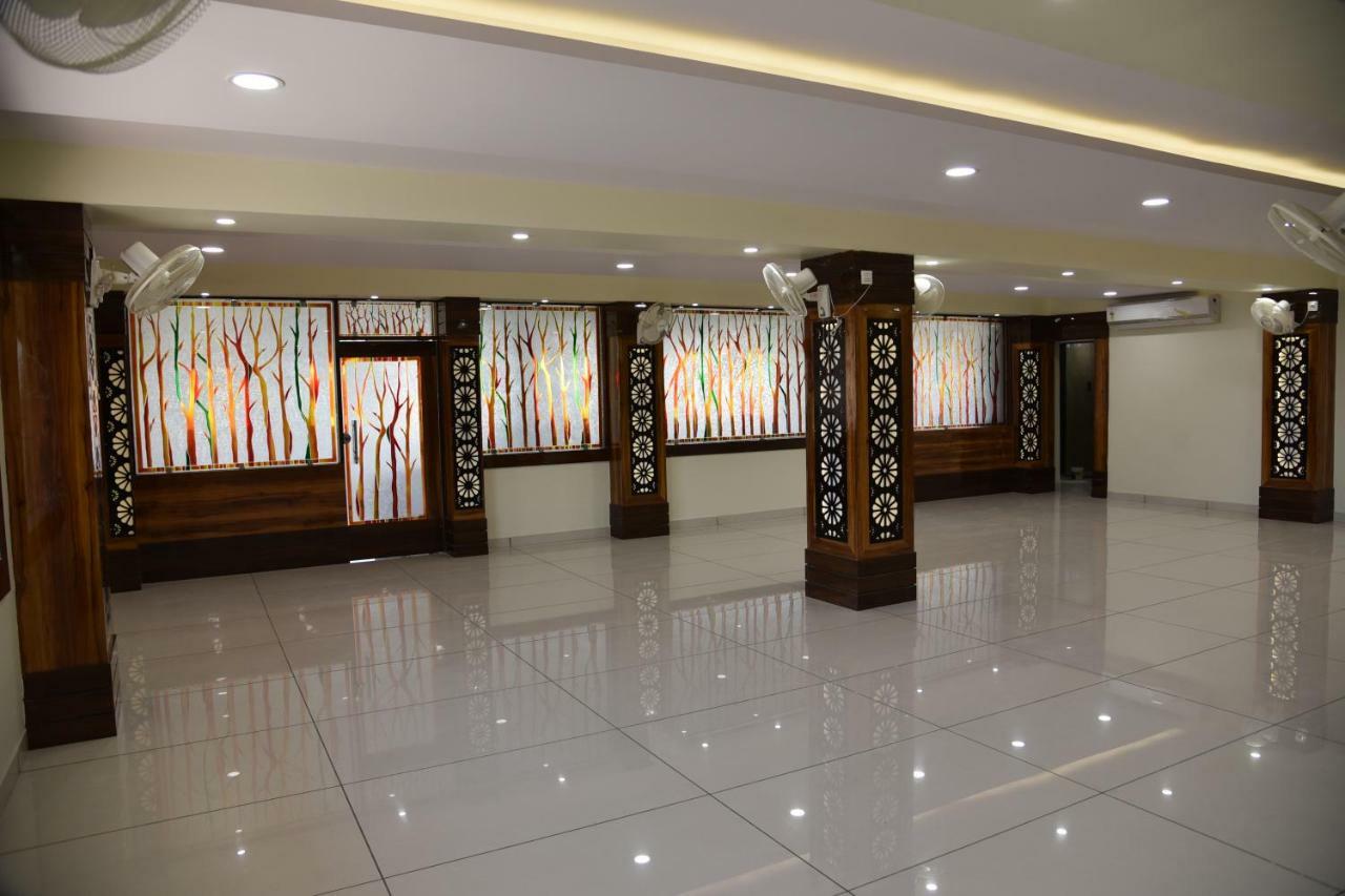 Hotel Pushpanjali Бхопал Экстерьер фото