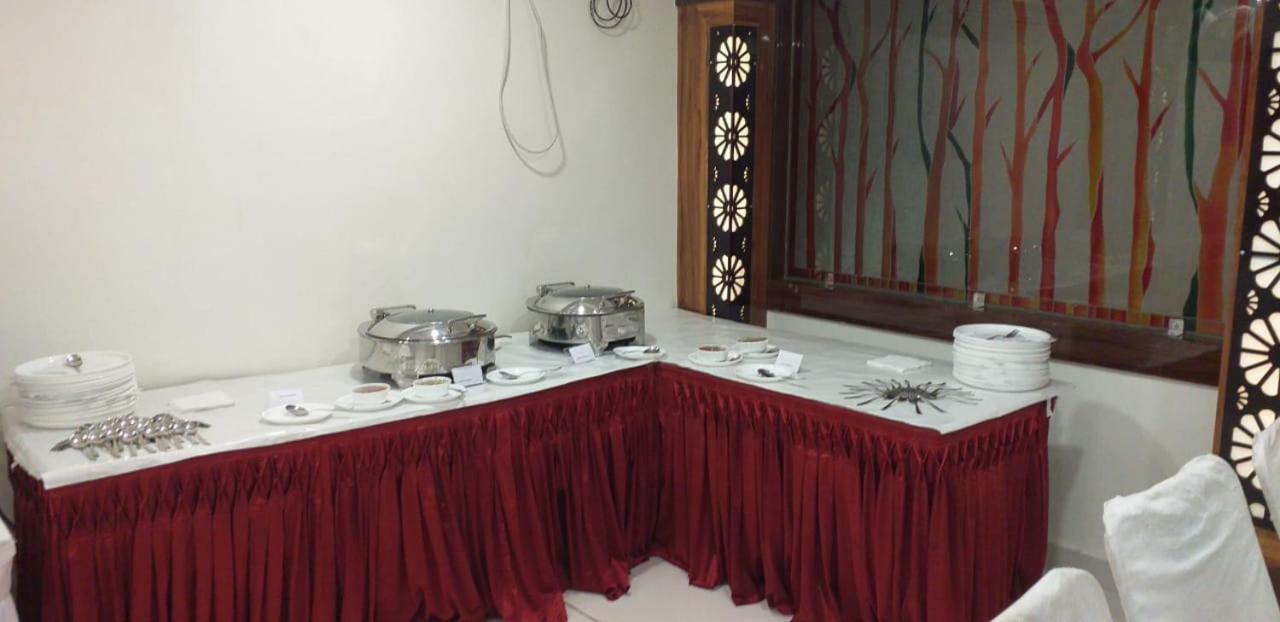 Hotel Pushpanjali Бхопал Экстерьер фото